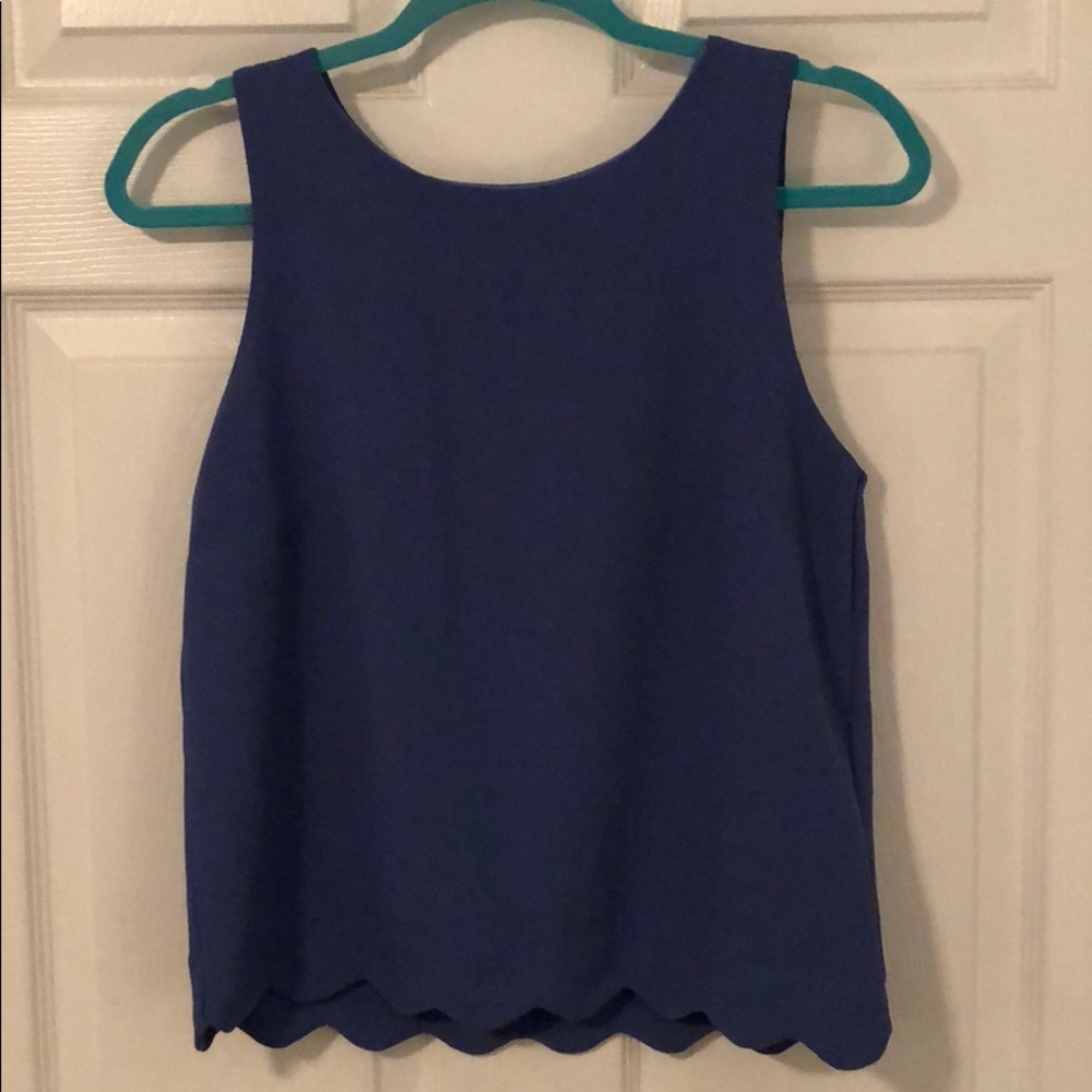 Blue tank with scalloped bottom